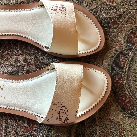 NWT Cornetti Italian Cannucce Fish Slides • Size 6 - Picture 3 of 11